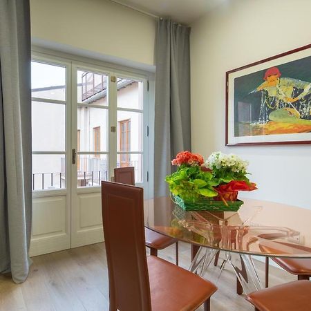 Stunning & Luxurious 1Br Apt 1 Min Walk By Duomo Florence Ngoại thất bức ảnh