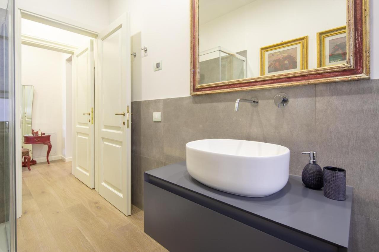 Stunning & Luxurious 1Br Apt 1 Min Walk By Duomo Florence Ngoại thất bức ảnh